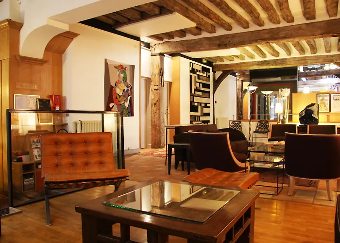 Du Jeu De Paume Otel 4*