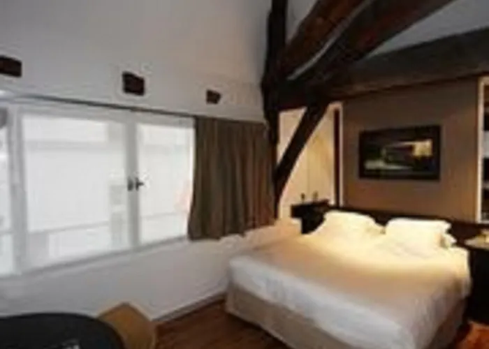 Du Jeu De Paume Otel